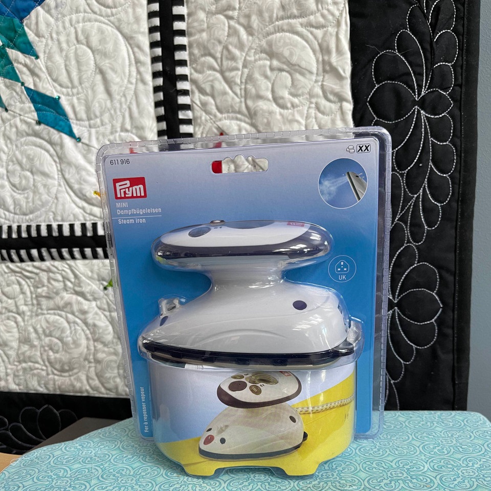 mini steam iron